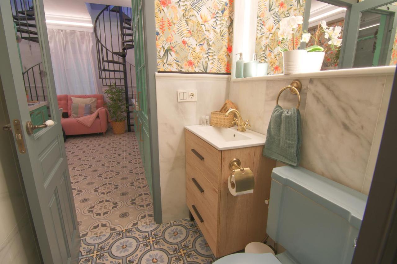 Mara'S Apartments Torremolinos La Mar - Beachfront Tiny House - Bajondillo Exterior photo