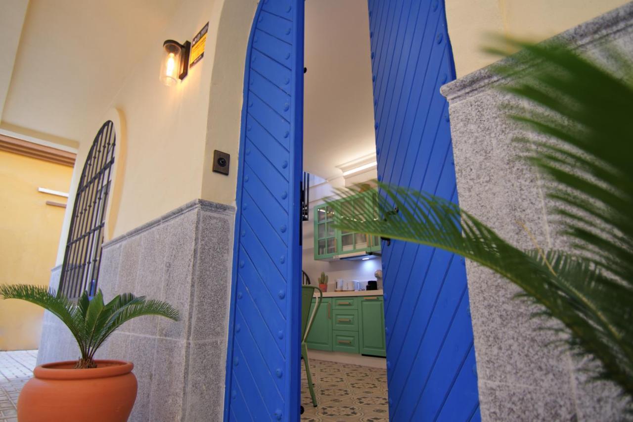 Mara'S Apartments Torremolinos La Mar - Beachfront Tiny House - Bajondillo Exterior photo